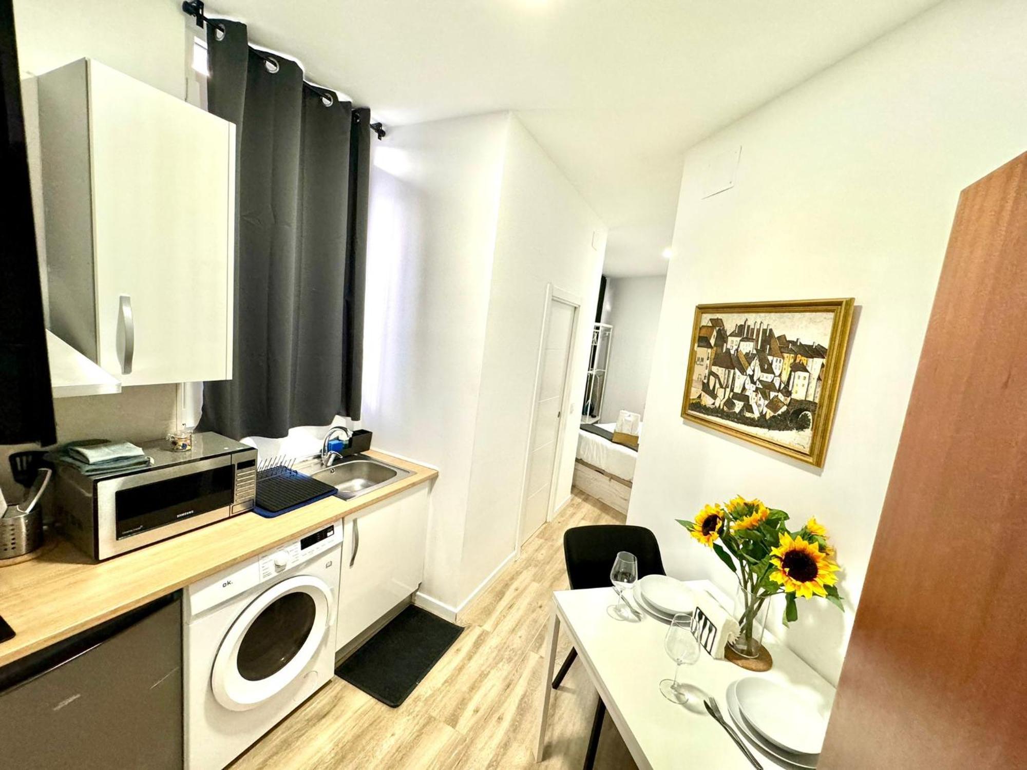 Apartamentos Madrid Connection - Universidad By Oshun Apartments エクステリア 写真